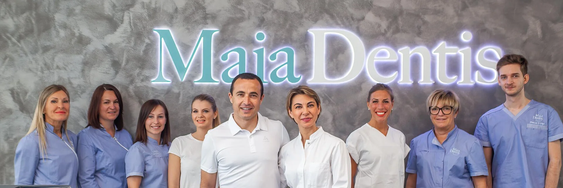Team, Räume und Behandlungssituation in der Zahnarztpraxis Maia Dentis. Fotografie von Marco Bonatta.