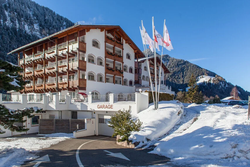 Ausgewählte Hotel- und Architekturfotografie aus Südtirol — fotografiert von Marco Bonatta.
