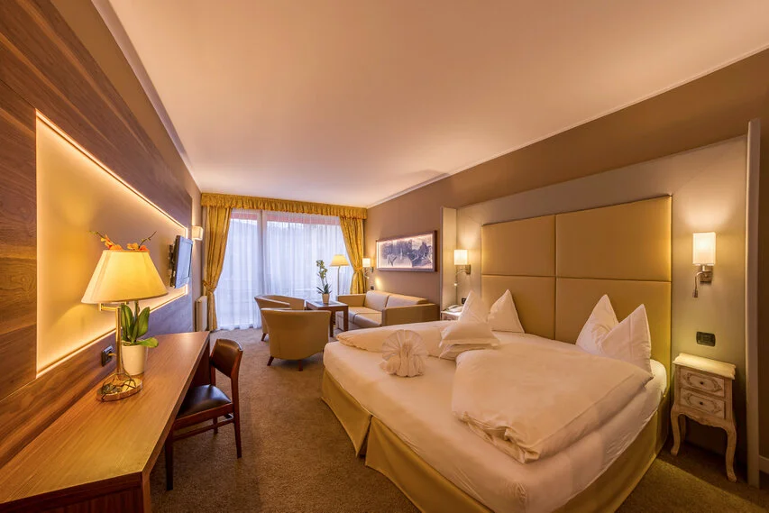 Ausgewählte Hotel- und Architekturfotografie aus Südtirol — fotografiert von Marco Bonatta.