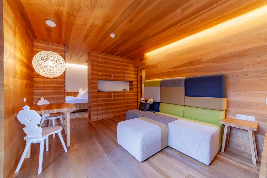 Ausgewählte Hotel- und Architekturfotografie aus Südtirol — fotografiert von Marco Bonatta.