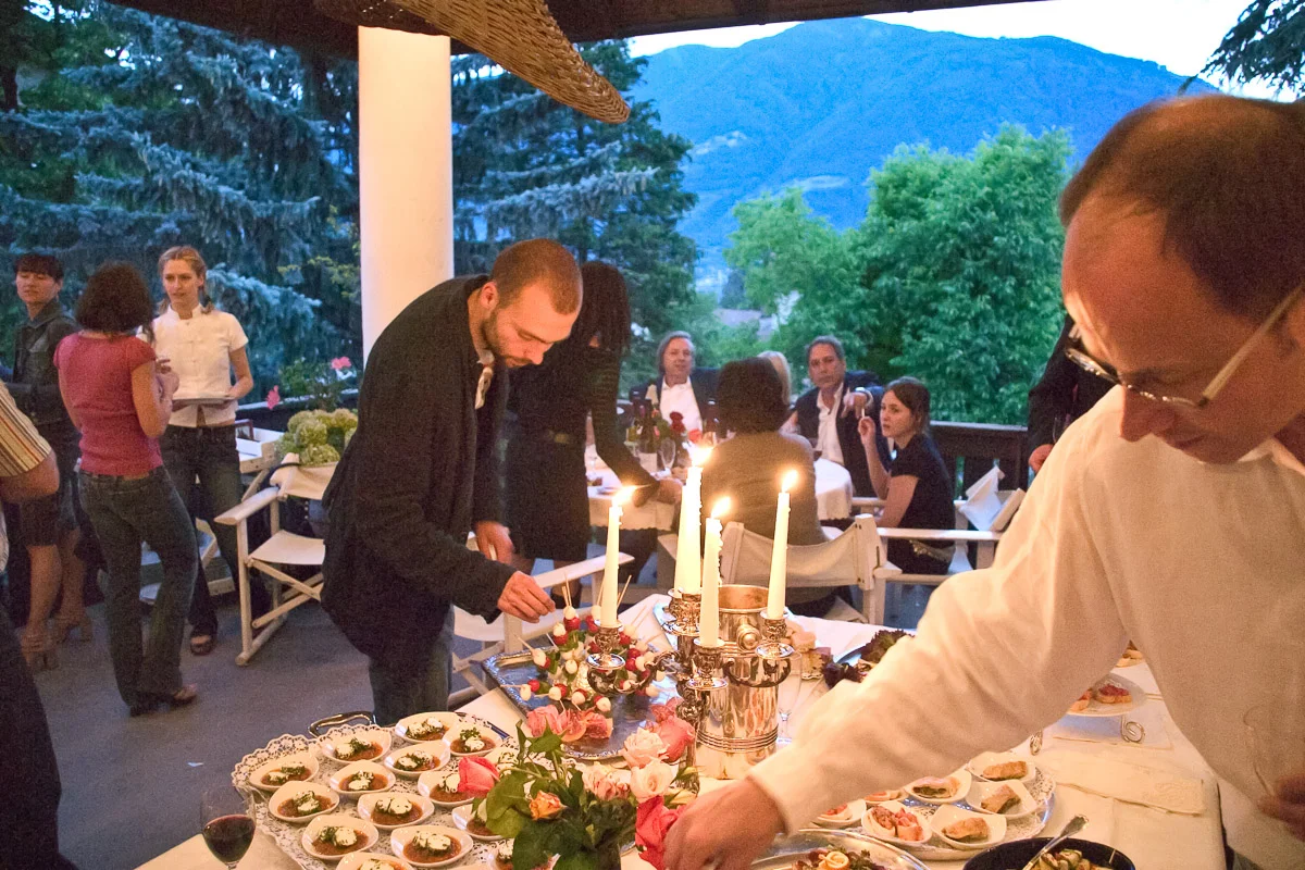 Emotionale Paar-, Familien- oder Hochzeitsreportage in Südtirol — fotografiert von Marco Bonatta.