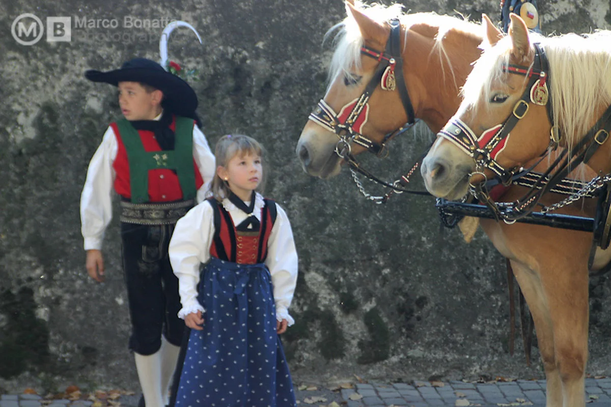 Authentische Veranstaltungs- und Reportagefotografie in Südtirol — fotografiert von Marco Bonatta.